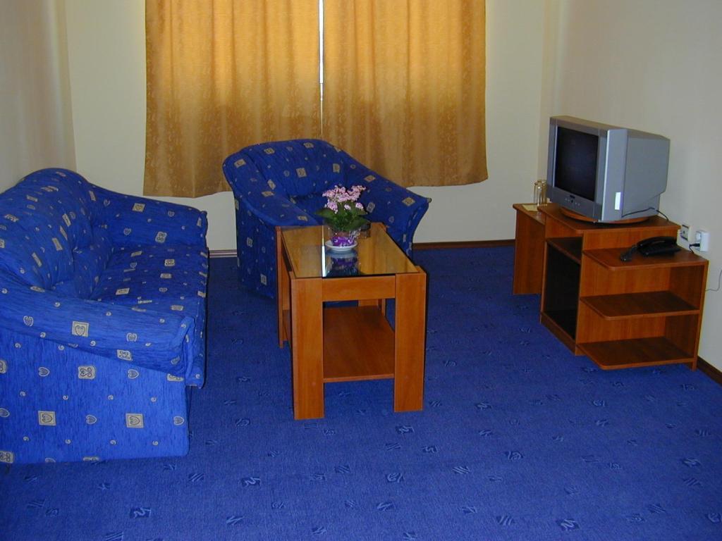 Family Hotel Familya Ruse Zimmer foto